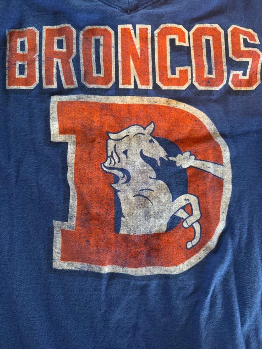 '47 Brand Bronco V-Neck